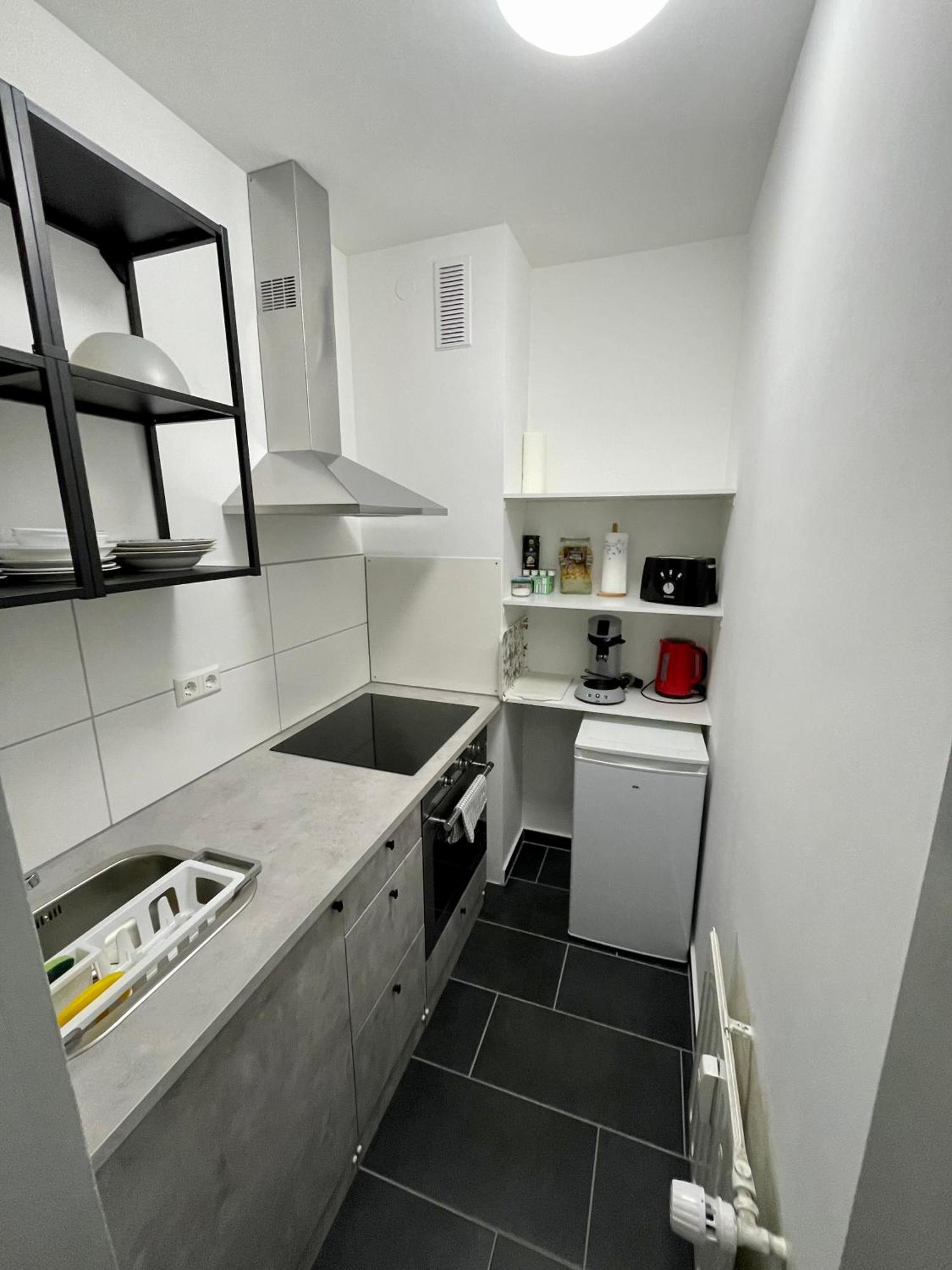 Naehe Hauptbahnhof & Ece-Center, Smart Tv Apartman Karlsruhe Kültér fotó